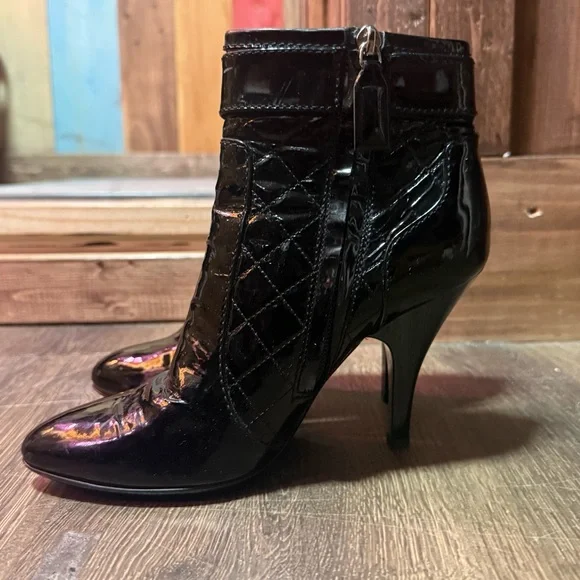 🔥 Burberry Black Patent Leather Quilted Ankle Boots Size 38.5 – Made in Italy 🔥 - Picture 6 of 10